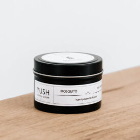 Mosquito - świeca sojowa na komary w puszcze Traveler